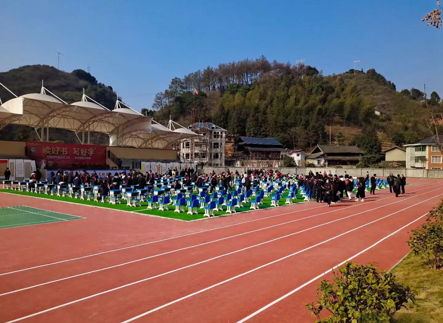 和田地区硅PU塑胶篮球场 - 价格